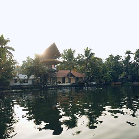 Tulsi Kayal Retreat Apartment Champakulam Exterior foto